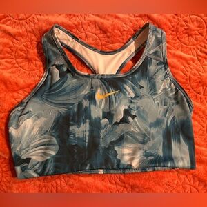 Nike Swoosh Padded Sports Bra